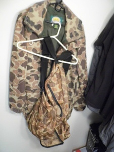 lot 363 image: Cabelas hunting jacket size L