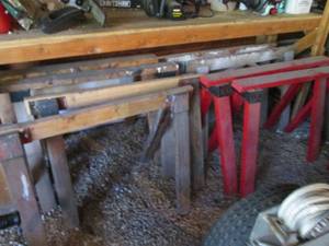 lot 79 image: 4-sets of wooden saw horses