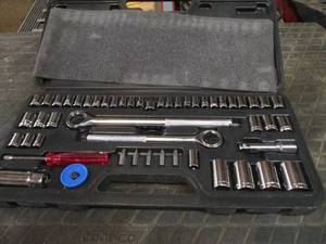 lot 15 image: 12, 38 and 14 socket set in case