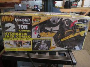 lot 26 image: MVP soeedylift m-series 2 ton hydraulic jack combo in original box