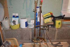 lot 230 image: Assorted Cleaning Supplies