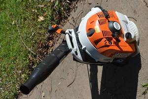 lot 152 image: STIHL BR430 Backpack Leaf blower, lightly used