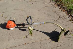 lot 154 image: Echo GT 225 weed wacker
