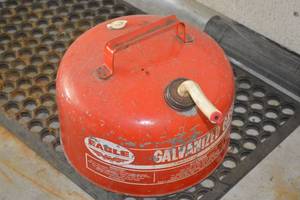 lot 159 image: Eagle Galvinized Gasoline can. 2.5 gal capacity