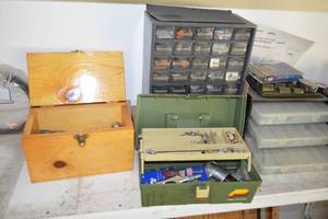lot 169 image: Shelf Contents