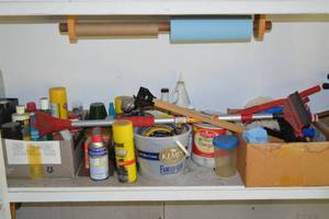 lot 170 image: Shelf Contents