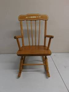 lot 23 image: Oak Hill Toy Rocking Chair
