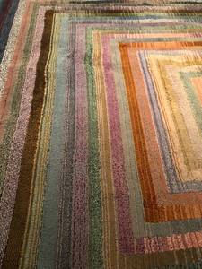 lot 28 image: Area Rug