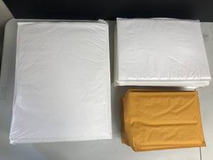 lot 38 image: 36 Bubble Mailers
