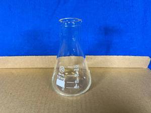lot 28 image: 12 100ml Erlenmeyer Flasks