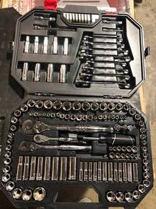 lot 30 image: Husky Mechanics Tool Set (149-Piece) Customer Returns See Pictures