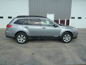 lot 2 image: 2011 Subaru Outback AWD