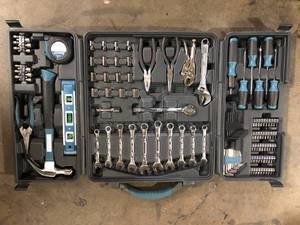 Anvil 38 in. Drive SAE and Metric Home Tool Kit Set (137-Piece) Customer Returns See Pictures