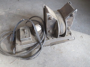 lot 6 image: Armature Checker