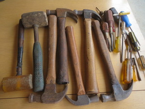lot 20 image: Hammers & Screwdrivers