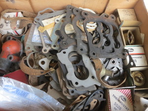 lot 50 image: Gaskets