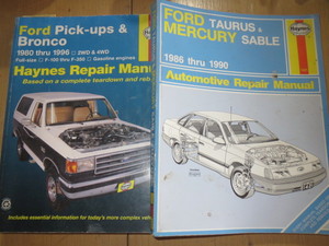 lot 74 image: Haynes Manuals