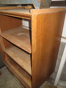lot 87 image: Shelf