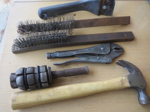 lot 91 image: Tools