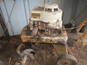 lot 99 image: Tiller