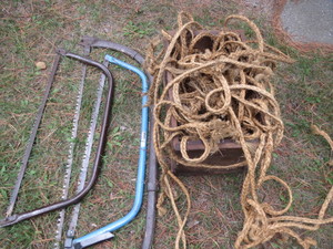 lot 107 image: Bowsaws