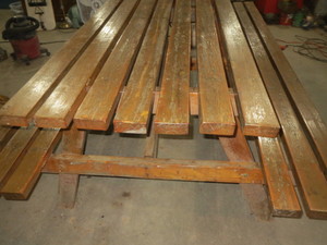 lot 137 image: Picnic Table