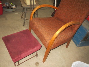 lot 138 image: Chair and Foot Stool