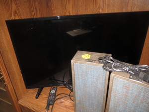 lot 142 image: TV