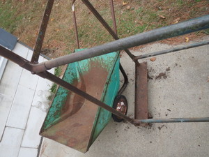 lot 158 image: Tire Rack & Garden Cart