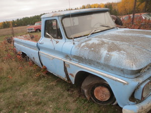lot 162 image: Chevy Pickup for Parts