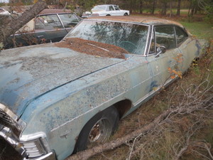 lot 164 image: 67 Impala Parts Car 2 Dr HT