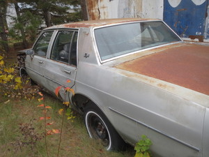 lot 170 image: Oldsmobile Royale for Parts
