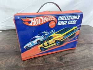 Vintage 1969 Hot Wheels Collectors Race Case