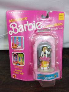 Miniture Barbie Dance Club