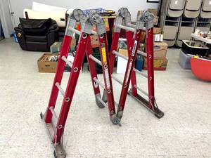 lot 2 image: Louisville Model FA 1016 16 Multi-Adjust Ladder