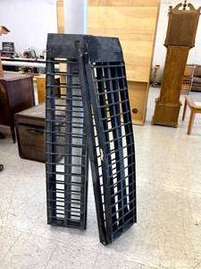 lot 8 image: 9 Folding Loading Ramps