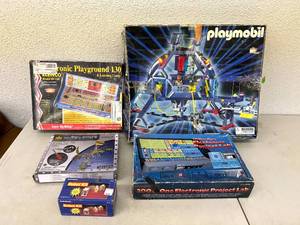 lot 77 image: Games