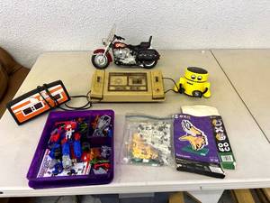 lot 90 image: ToysGames
