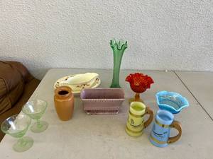 lot 99 image: Mixed Collectibles Lot