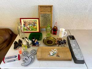 lot 111 image: Mixed Collectibles Lot