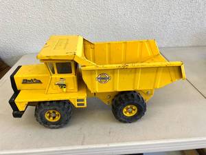 lot 114 image: Buddy L Hydraulic Dump Truck