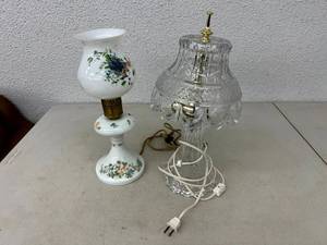 lot 131 image: Lamps