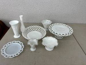 lot 138 image: Milk Glass