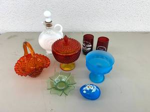 lot 154 image: Colored Glassware