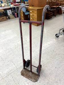 lot 200 image: Moving Cart