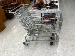 lot 201 image: Shopping Cart