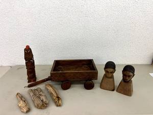 lot 205 image: Wood Home Decor