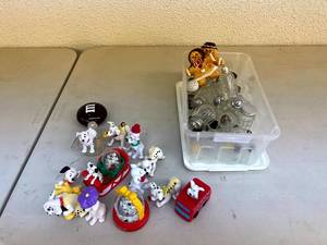 lot 207 image: 101 Dalmatians & SaltPepper Shakers