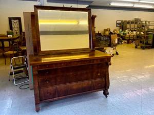 lot 210 image: Antique Dresser with Mirror