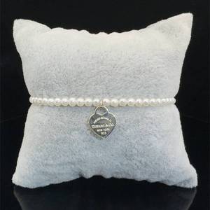 TIFFANY & CO. Slim White Pearl Bracelet w Bespoke Drop Heart Charm Pendant $475 Retail